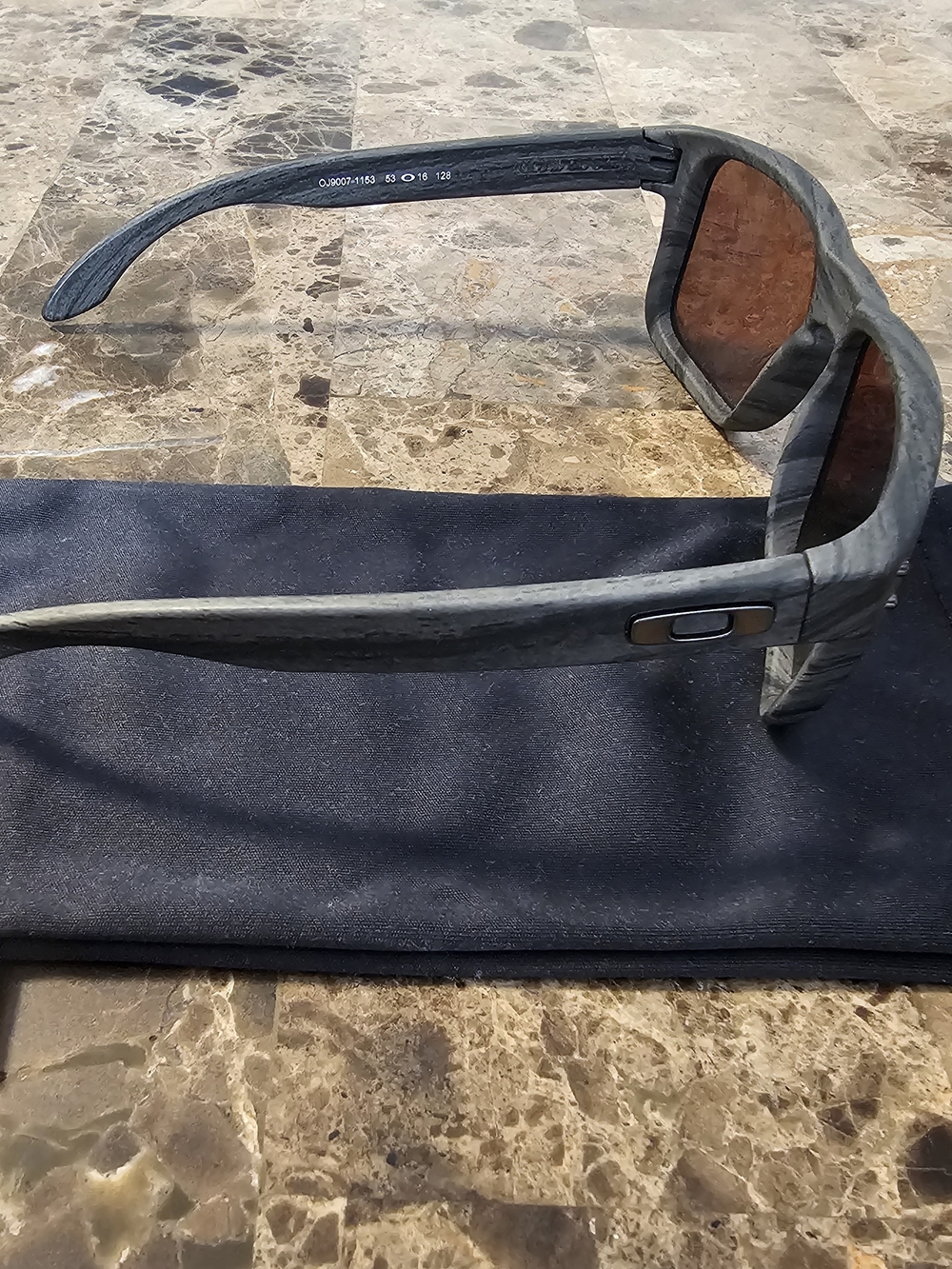 Oakley Holbrook XS Youth Fit Sunglasses - Picture 2 of 16